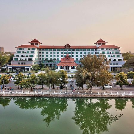 Hilton Mandalay Hotel Exterior foto